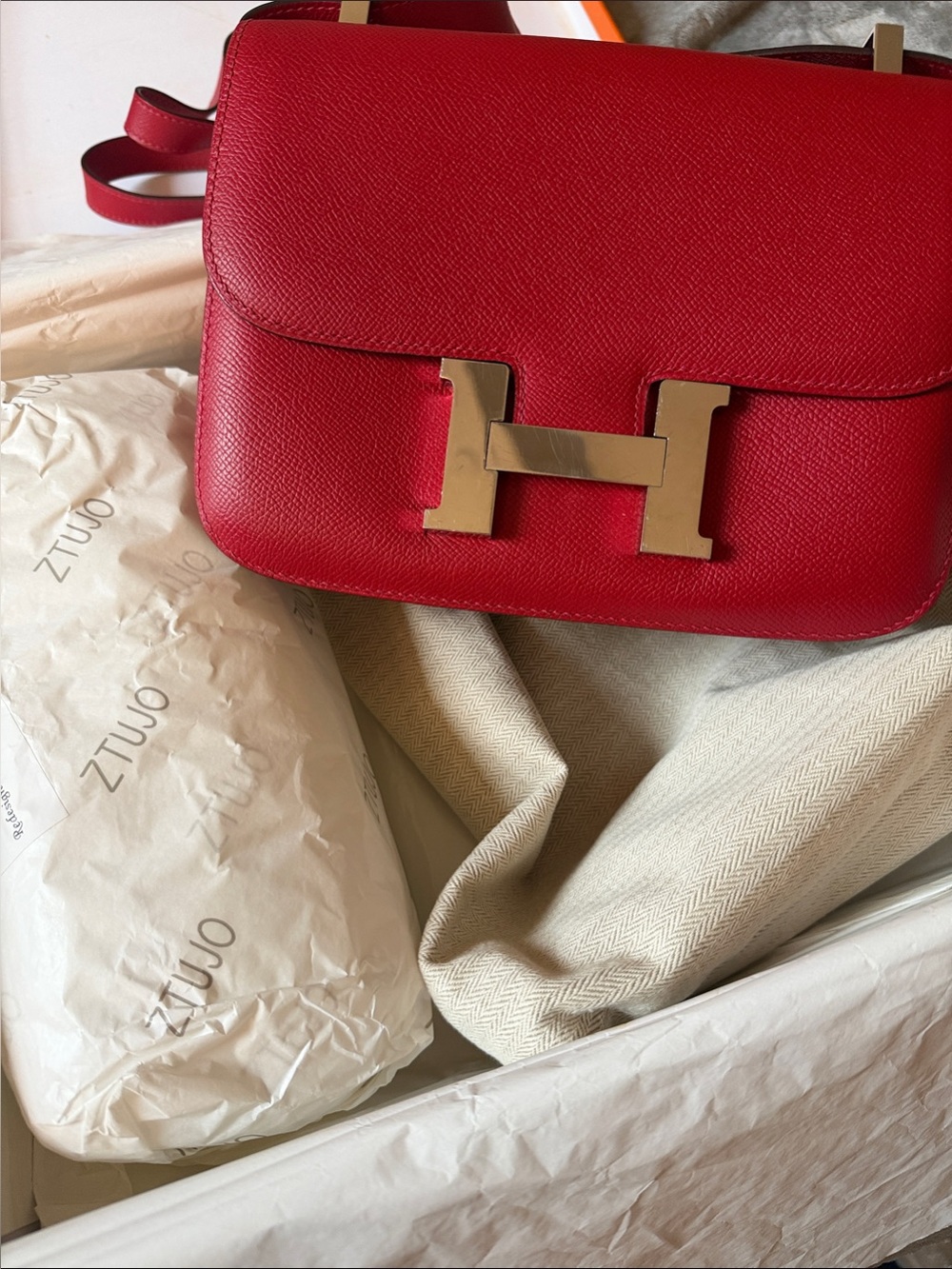 H constance 24 rouge with sliver w/ dust bag and box